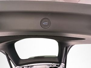 Tesla Model Y bild 30