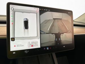 Tesla Model Y bild 19