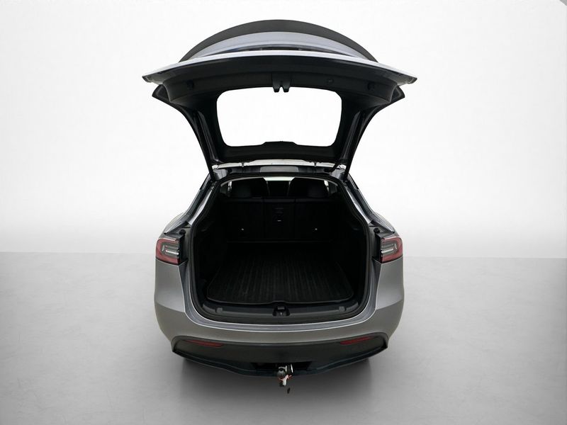 Tesla Model Y bild 29