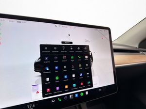 Tesla Model Y bild 23