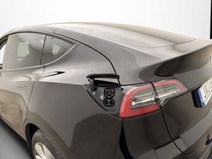 Tesla Model Y bild 29
