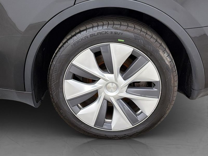 Tesla Model Y bild 31