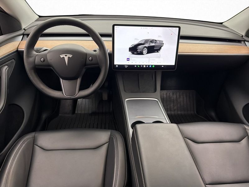Tesla Model Y bild 15