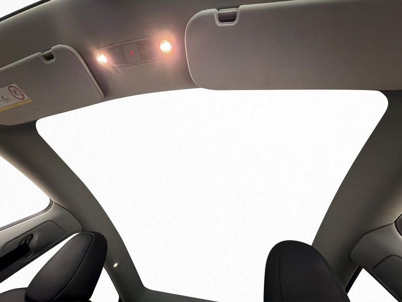 Tesla Model Y bild 13