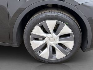Tesla Model Y bild 33