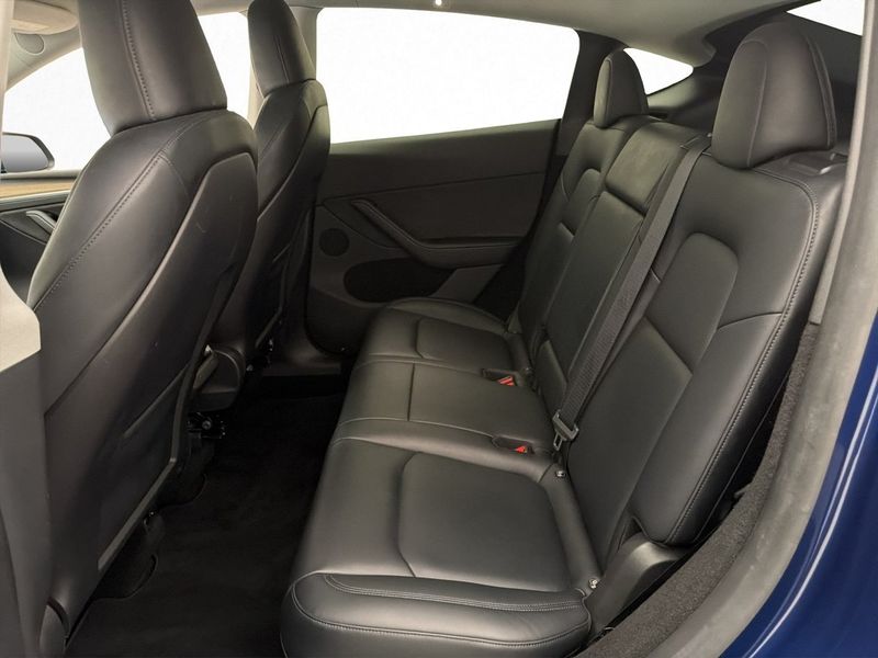 Tesla Model Y bild 29