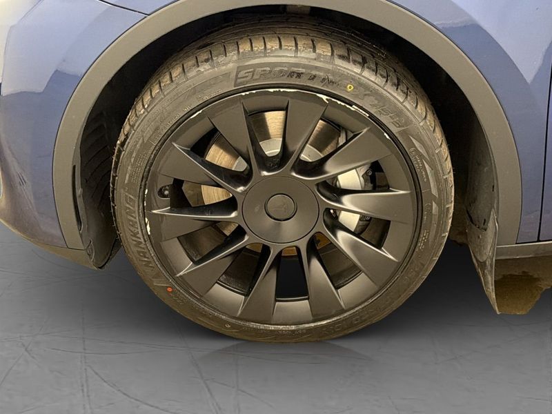 Tesla Model Y bild 34