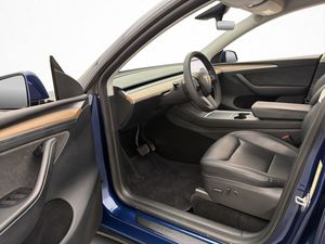 Tesla Model Y bild 11