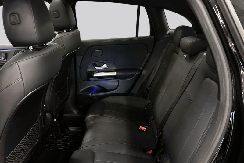 Mercedes GLA250 bild 9