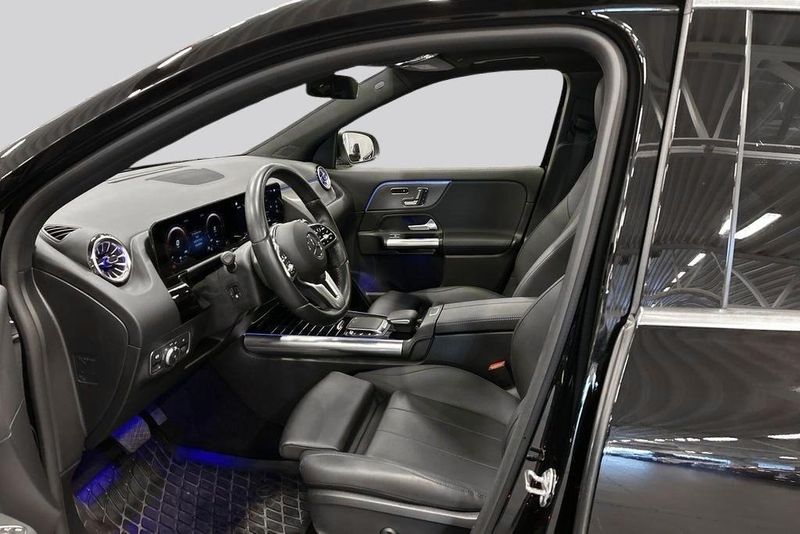 Mercedes GLA250 bild 8