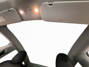 Tesla Model Y bild 23