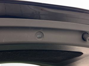 Tesla Model Y bild 17
