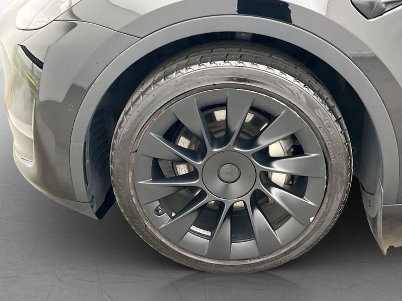 Tesla Model Y bild 11