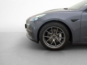 Tesla Model 3 bild 26