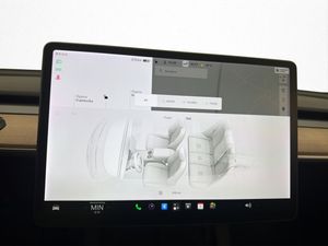 Tesla Model 3 bild 22