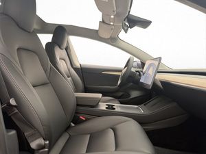 Tesla Model 3 bild 11