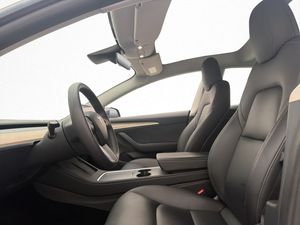 Tesla Model 3 bild 13