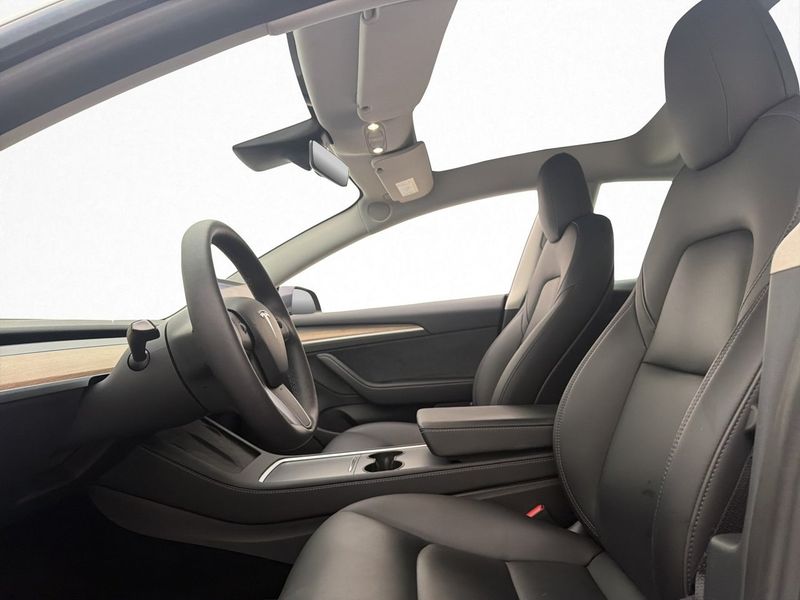 Tesla Model 3 bild 13