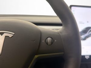 Tesla Model 3 bild 19