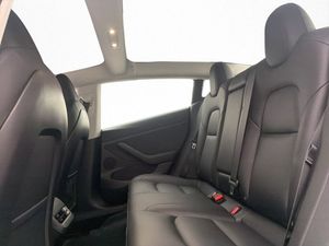Tesla Model 3 bild 17