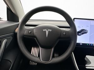 Tesla Model 3 bild 13