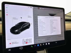 Tesla Model 3 bild 25
