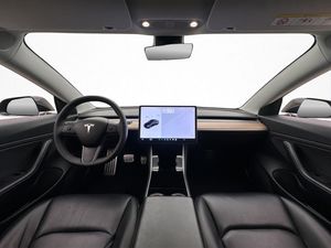 Tesla Model 3 bild 19