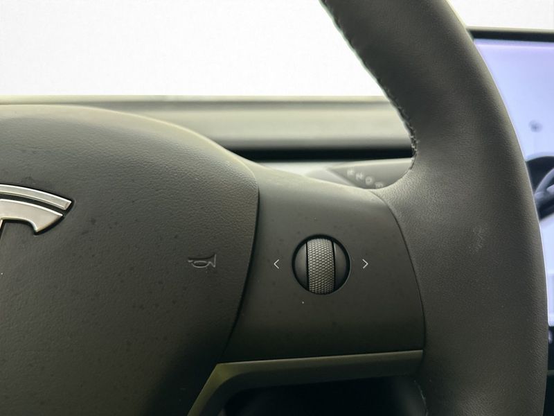 Tesla Model 3 bild 20