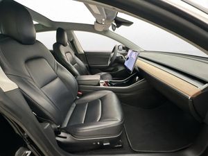 Tesla Model 3 bild 12