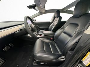 Tesla Model 3 bild 14
