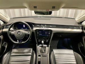 Volkswagen Passat bild 17