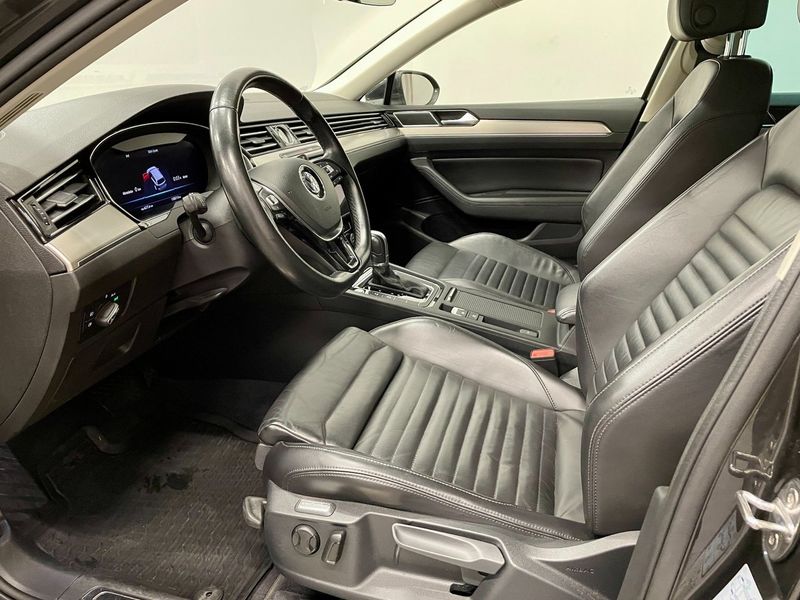 Volkswagen Passat bild 18