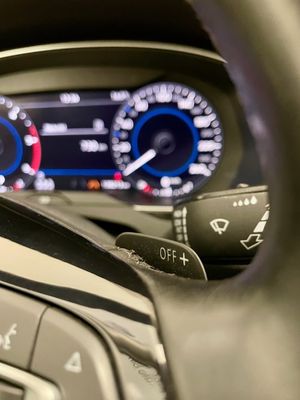 Volkswagen Passat bild 8