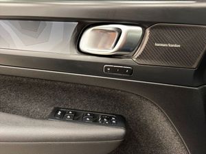 Volvo EX40 bild 9
