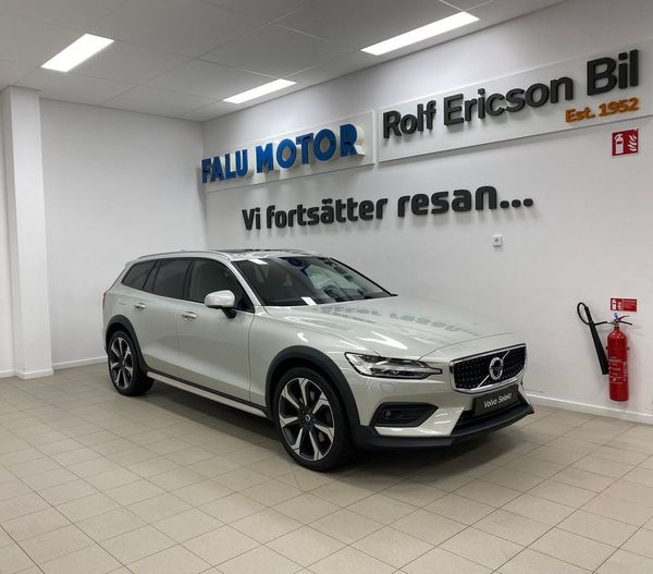 Volvo V60 Cross Country D4 AWD Adv Edition - 2021