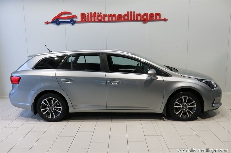 Toyota Avensis bild 2