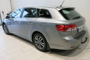 Toyota Avensis bild 7