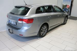 Toyota Avensis bild 3