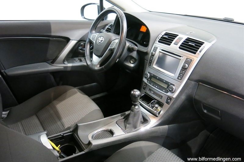 Toyota Avensis bild 8
