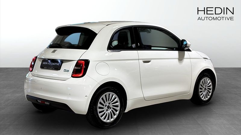 Fiat 500e bild 2