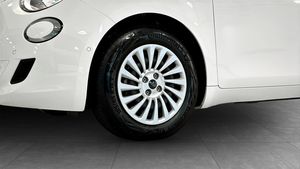 Fiat 500e bild 9