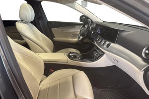 Mercedes E220 bild 9