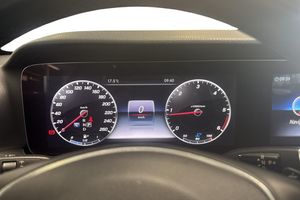 Mercedes E220 bild 13
