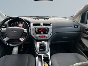 Ford Kuga bild 8