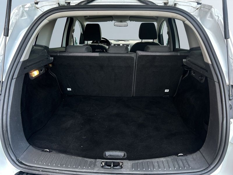 Ford Kuga bild 12