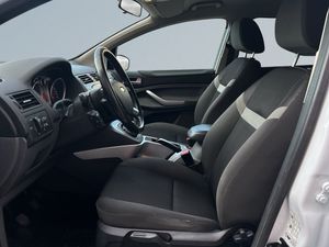 Ford Kuga bild 7