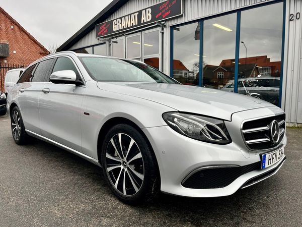 Mercedes E300 de T PLUG-IN. Widescreen Läder Drag - 2020