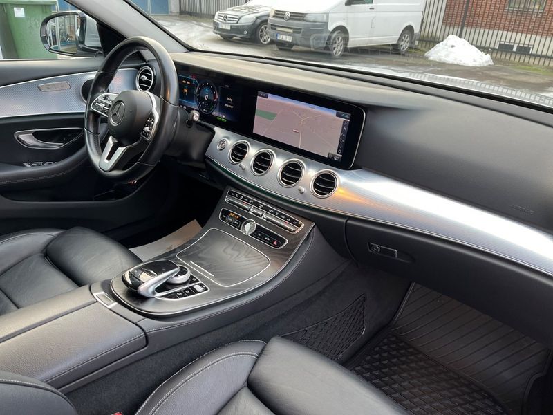 Mercedes E300 bild 6
