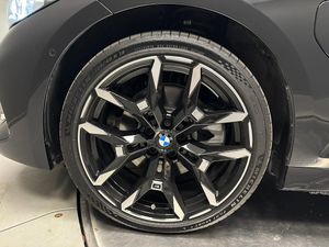 BMW 330 bild 12