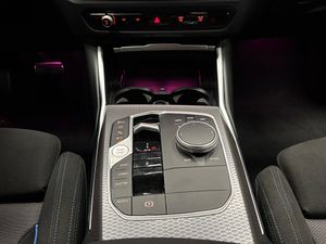 BMW 330 bild 30